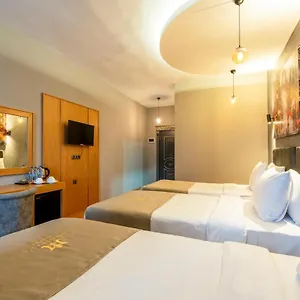 Monezza Avcilar Otel